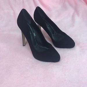 Charles by Charles David Suede Pump Size 7 1/2